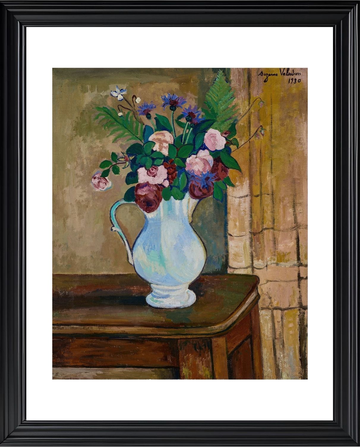 Bouquet de roses, bleuets et fougères