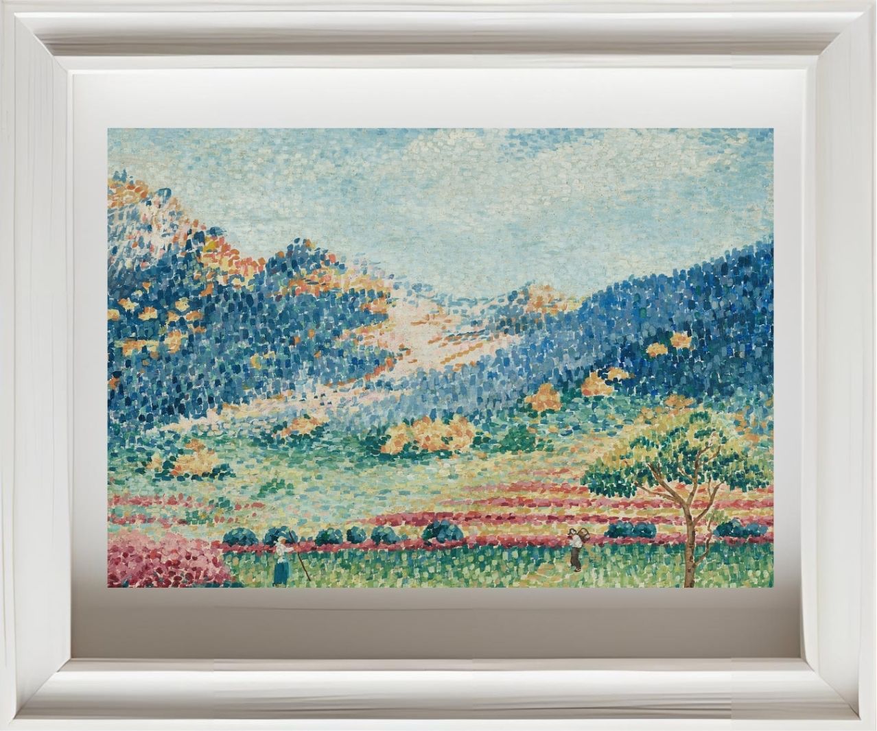 Paysage avec les petites montagnes mauresques